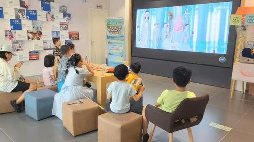 武漢電信27家愛心翼站 親子觀影通信咨詢，清涼送關(guān)愛